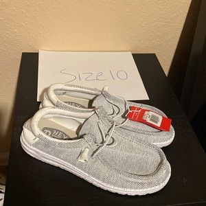 Hey dudes size 10 new